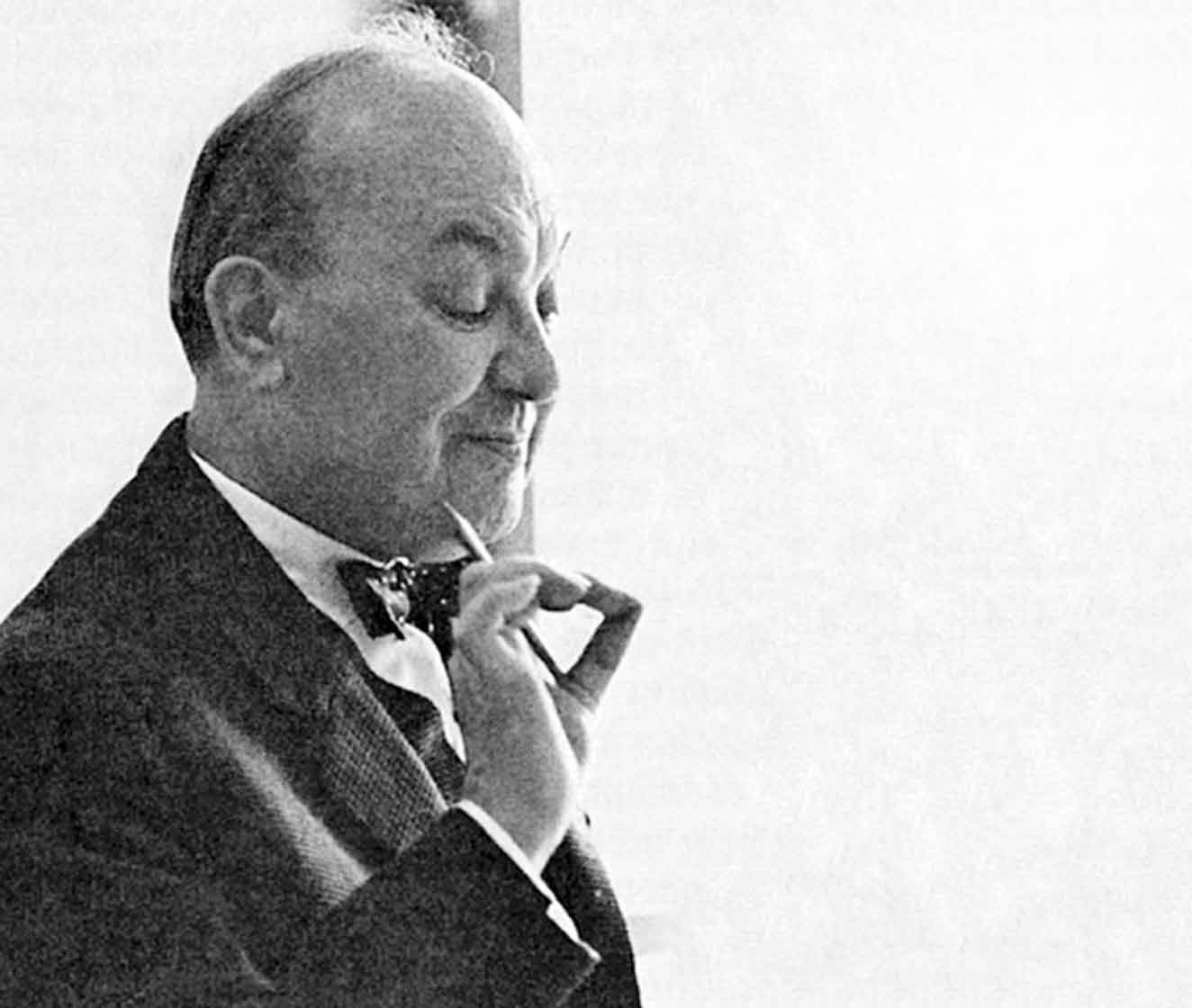 Jan Tschichold representing Fingerspitzengefühl Jan Tschichold representing Fingerspitzengefühl